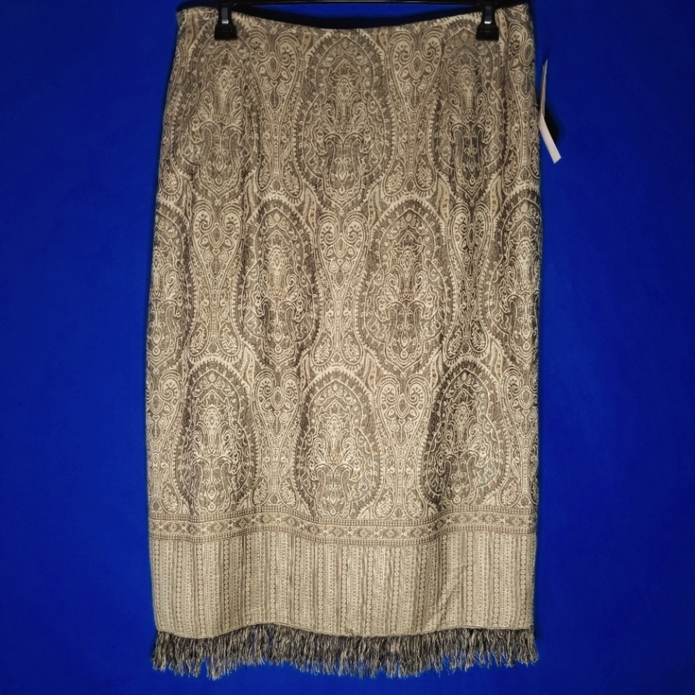 Dressbarn 100% Rayon Tapestry Skirt